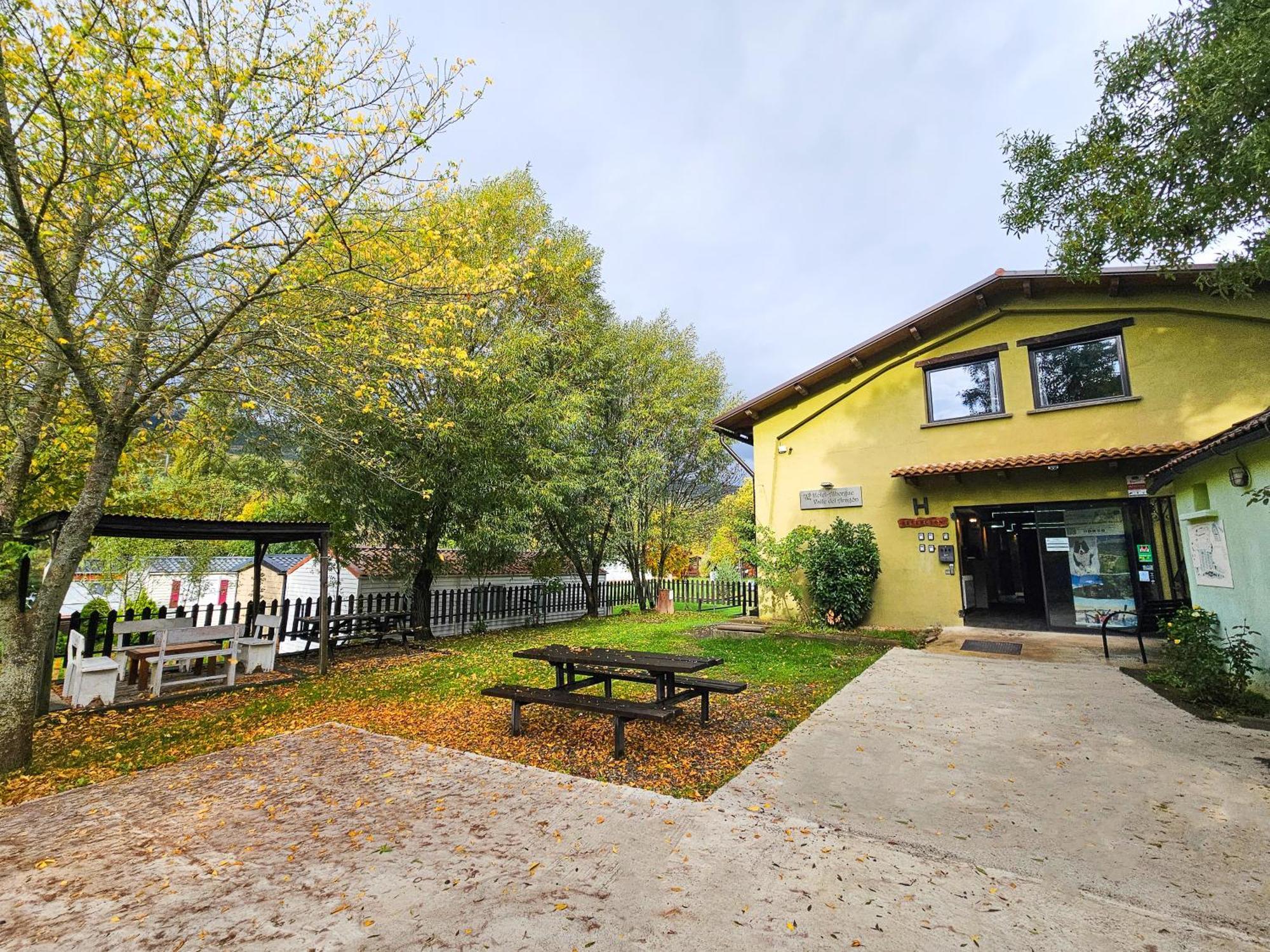 Hostel Backpacker Rio Ijuez Castiello de Jaca Exteriör bild