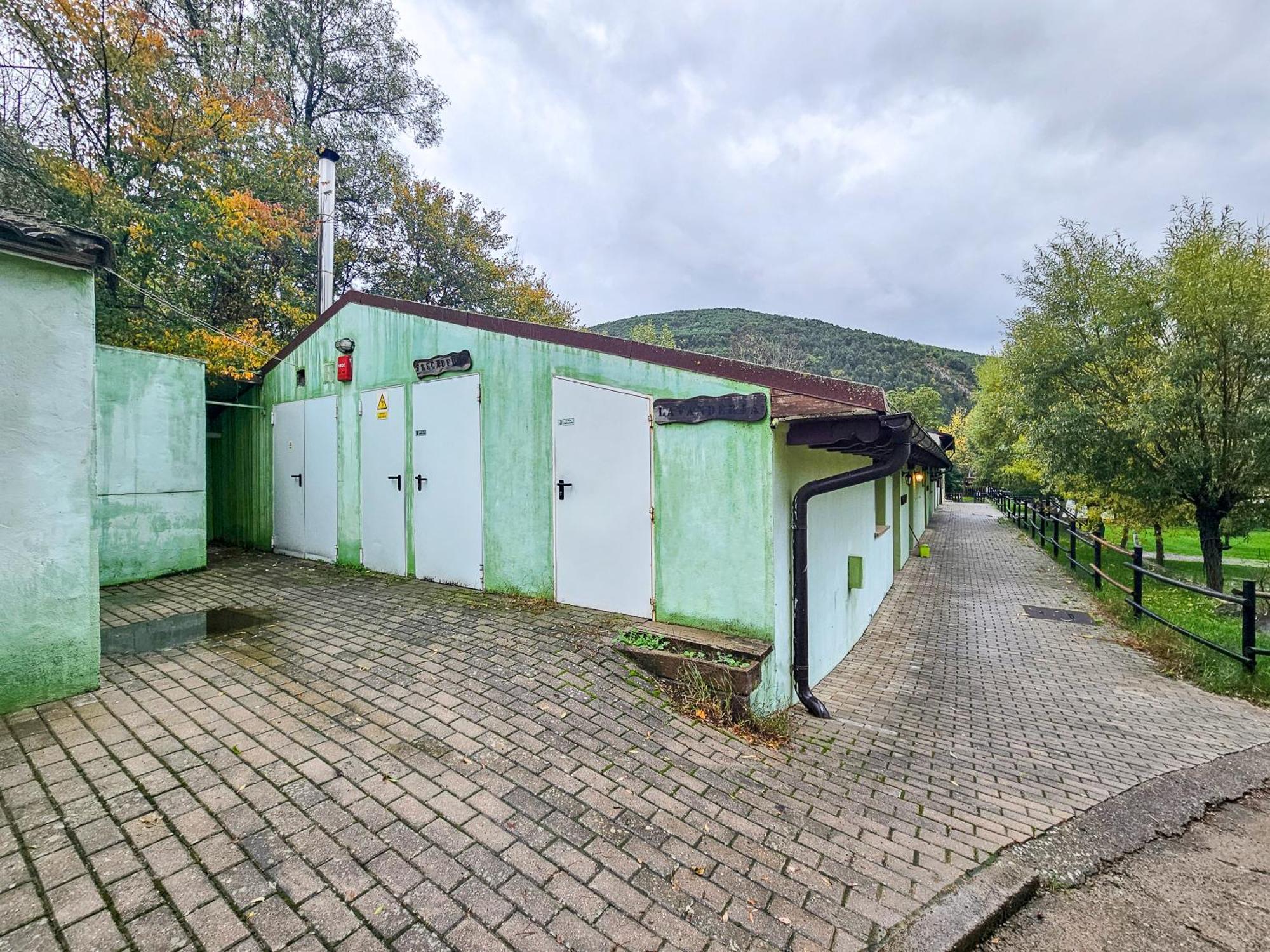 Hostel Backpacker Rio Ijuez Castiello de Jaca Exteriör bild