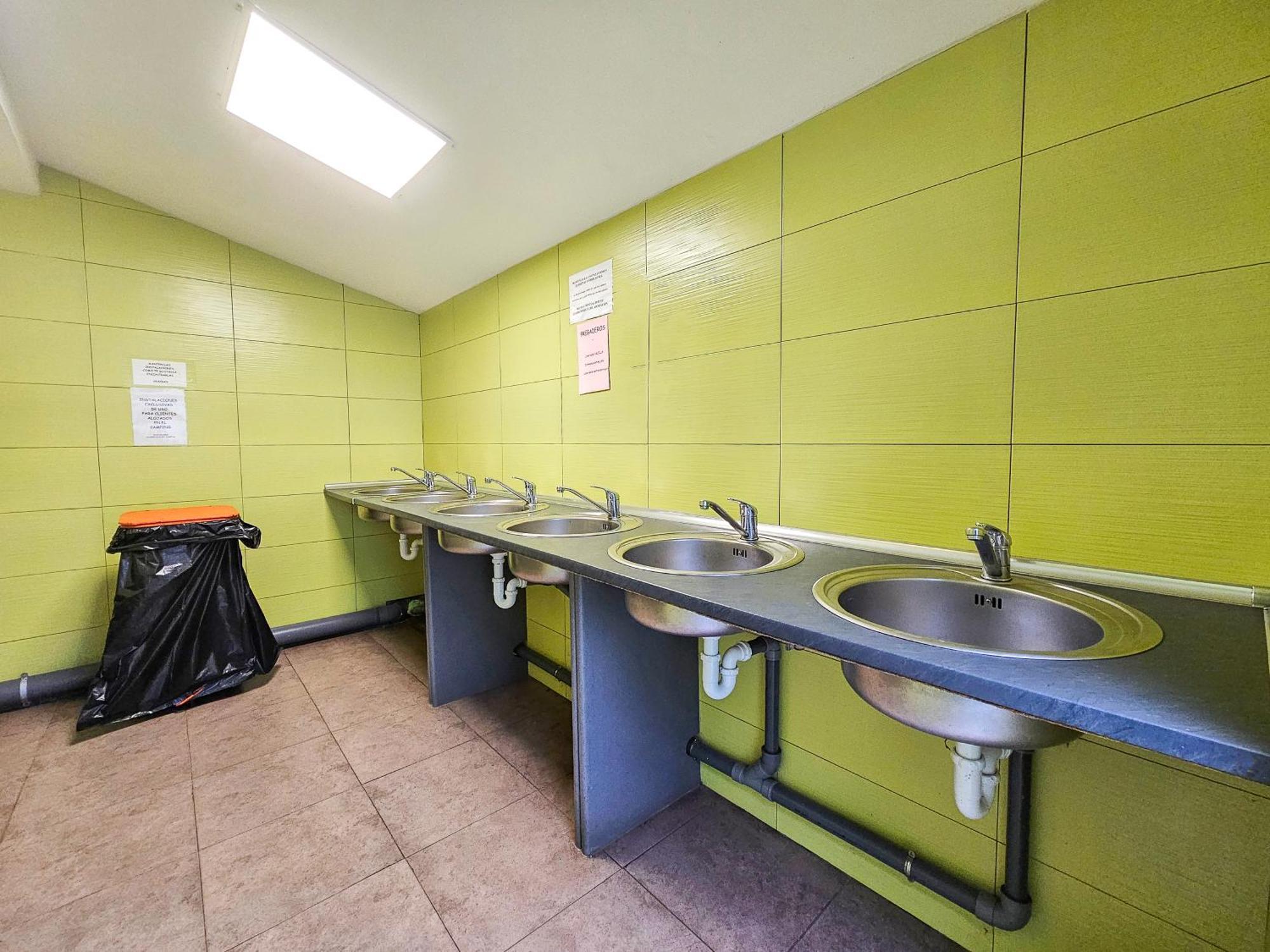 Hostel Backpacker Rio Ijuez Castiello de Jaca Exteriör bild